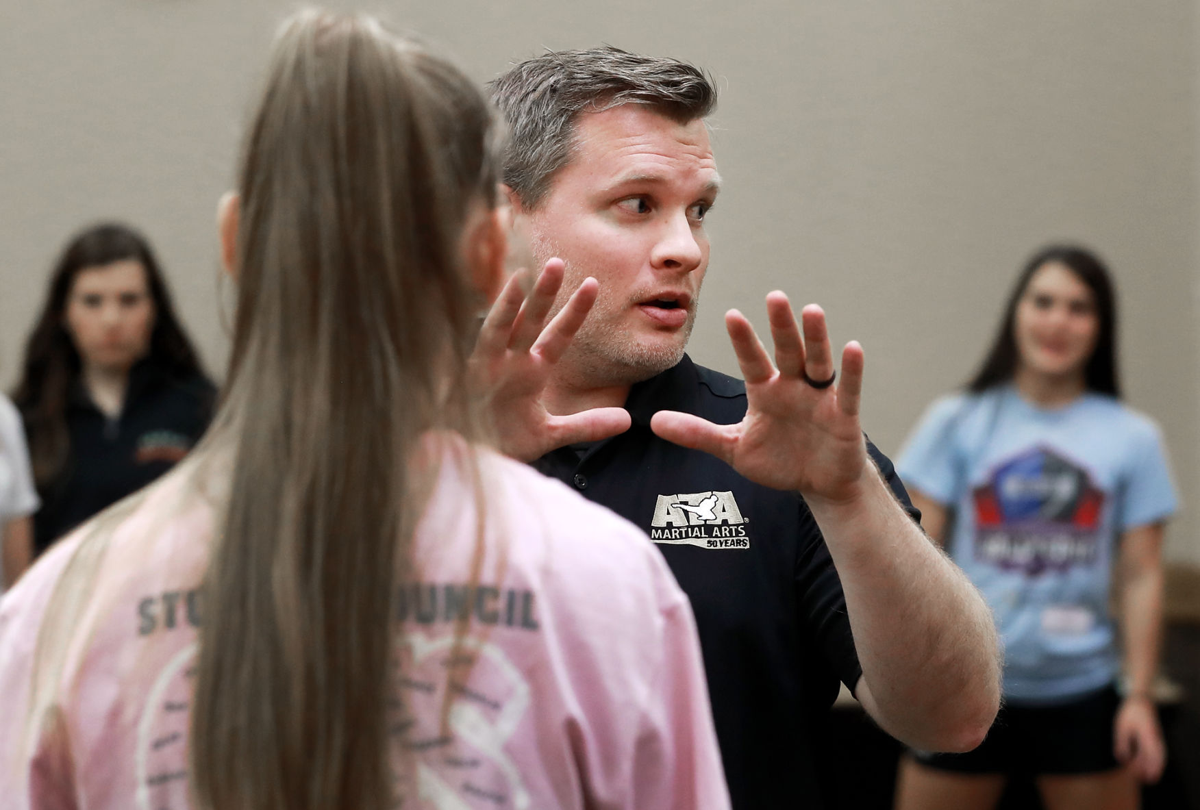 100519_HOHSelfDefense002_bjs.JPG